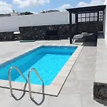 Nyaraló La Tabaiba Piscina Compartida Adultos *