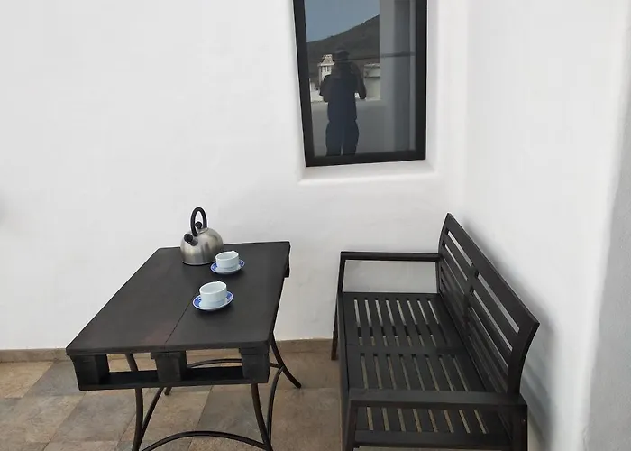 La Tabaiba Piscina Compartida Adultos *